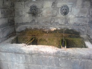 fontanone della chiesa 3